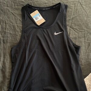 Nike men’s tank size medium brand new